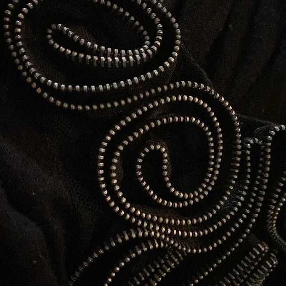 Tunic black size s with nice  silver accent - Picture 7 of 7